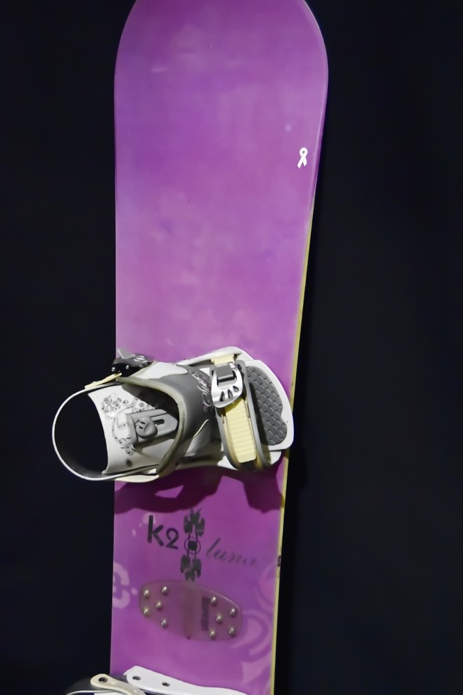 K2 LUNA SNOWBOARD SIZE 146 CM WITH SPICE MEDIUM BINDINGS