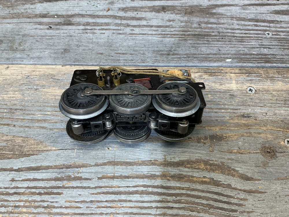 LIONEL POSTWAR O 6 WHEEL STEAM ENGINE MOTOR