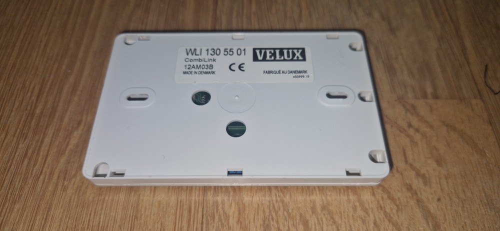 VELUX WLI 130 PUSHBUTTON PANEL WITH INTEGRATED INFRARED RECEIVER IR