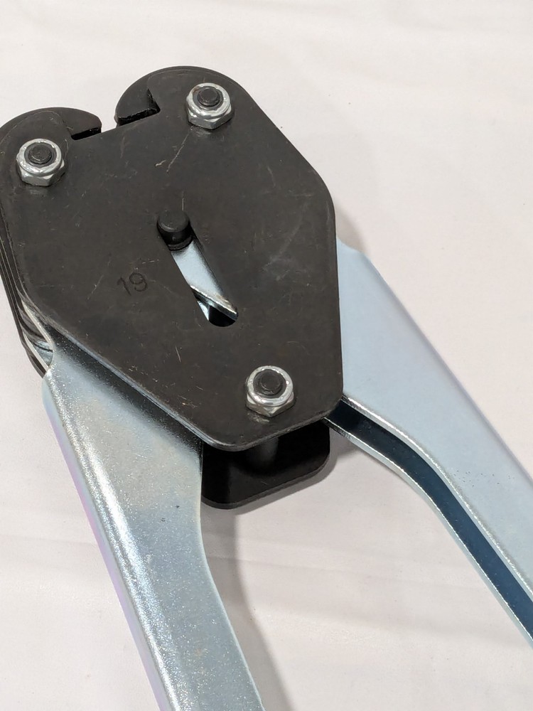 PAC STRAPPING 3/4" Wide, Sealers-Front Action Open Function SPE68