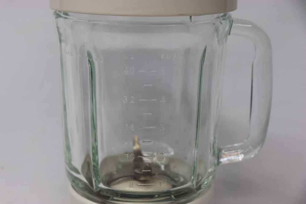 KitchenAid KSB3WH Blender 40oz Cup Glass Pitcher White