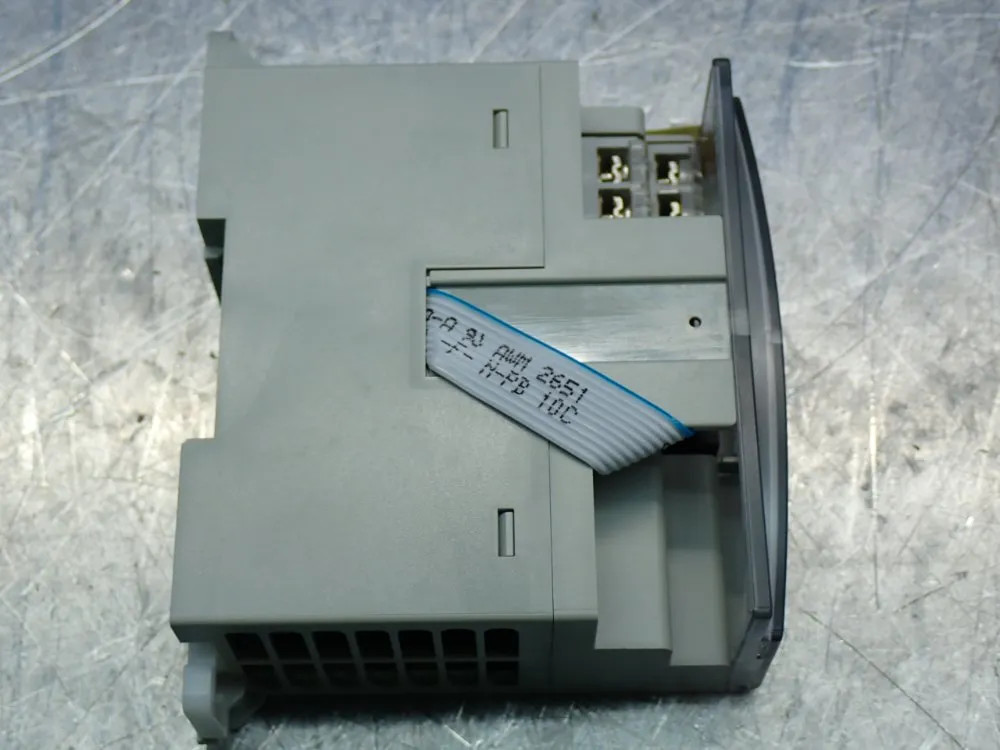 ALLEN BRADLEY MICROLOGIX 8-POINT DIGITAL INPUT MODULE 1762-IQ8