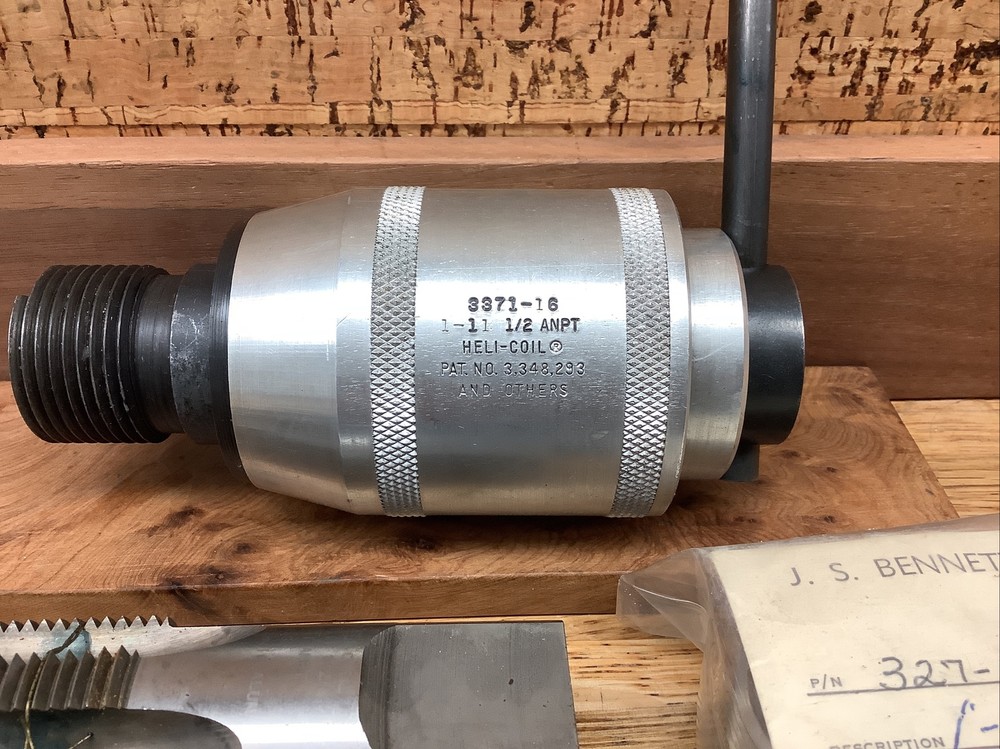 Help-Coil 1-11 1/2 ANPT, 3371-16 Pipe Thread Tap- With Thread Gage