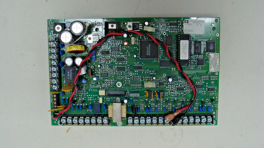 BOSCH DS DETECTION SYSTEMS 7400XI SECURITY SYSTEM MAIN CONTROL BOARD V3.09