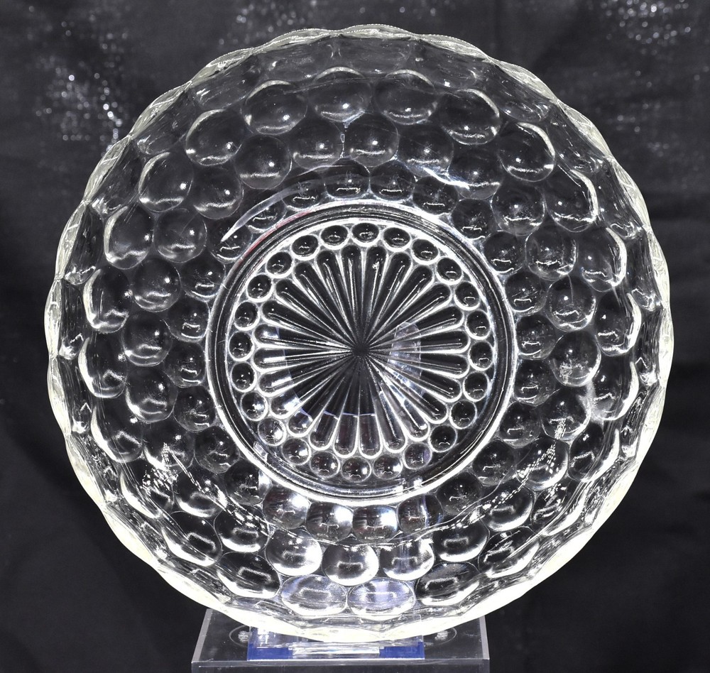 Anchor Hocking Bubble Pattern Serving Dish 8"