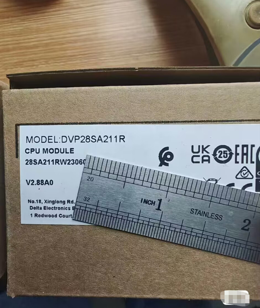 1PCS New Delta DVP28SA211R PLC Module In Box Free Shipping
