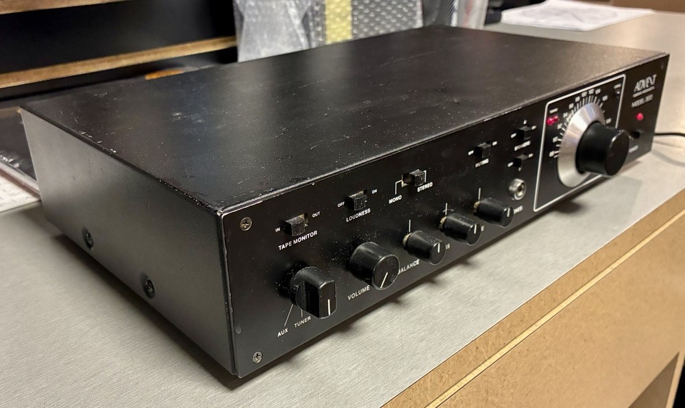*RARE* Advent Model 300 Stereo Receiver