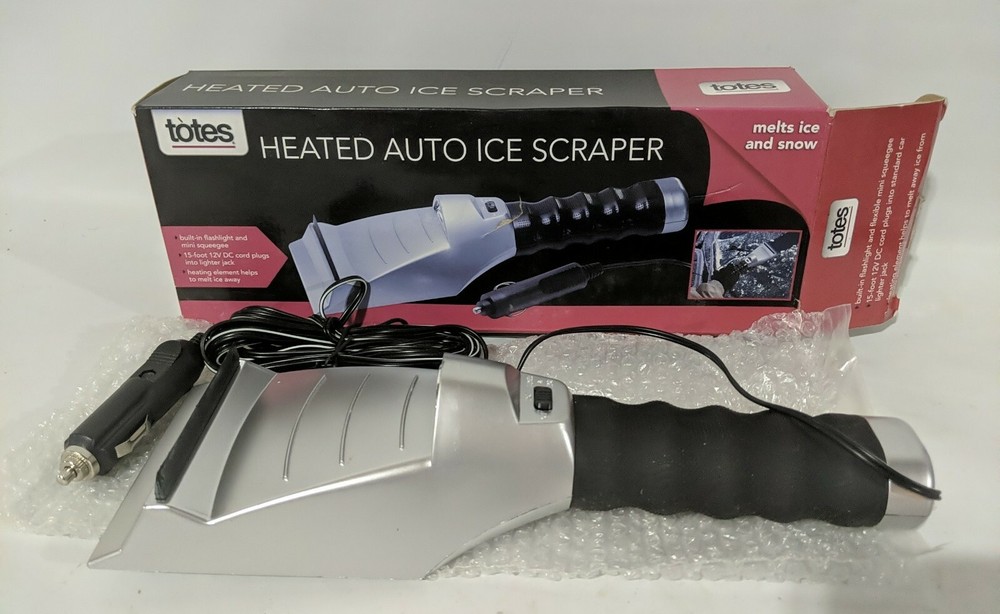 Totes Heated Auto Ice Scraper Flashlight 15' 12 Volt DC Cord