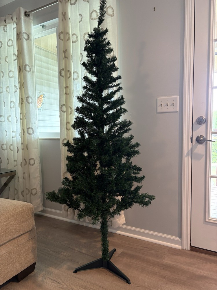 🎄 6 Ft Green Artificial Christmas Tree with Stand & Storage Bag – Easy Assembly