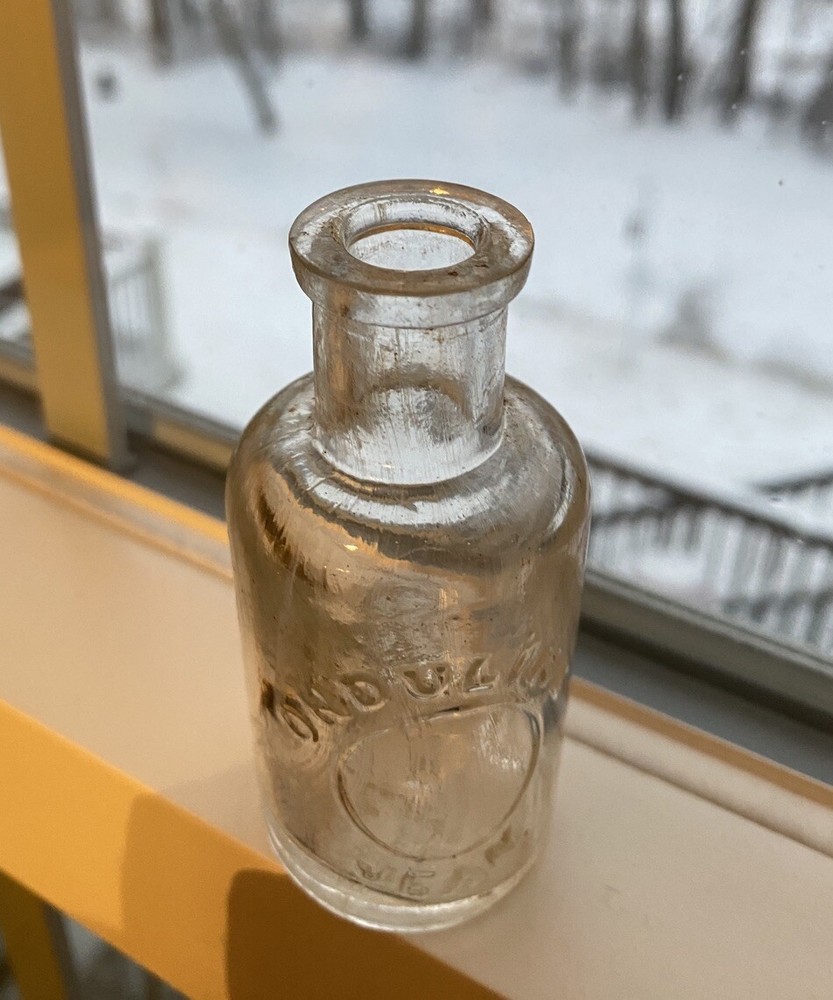 Onduline Jean Perfume Bottle