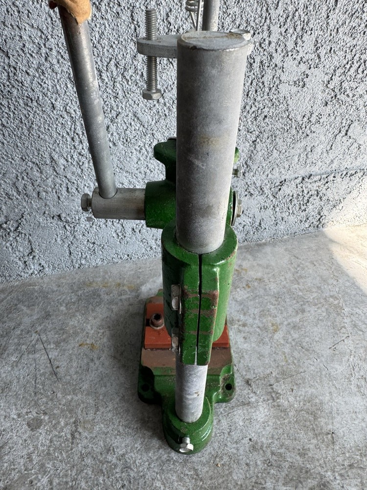 Min De Machinery Precision manual press