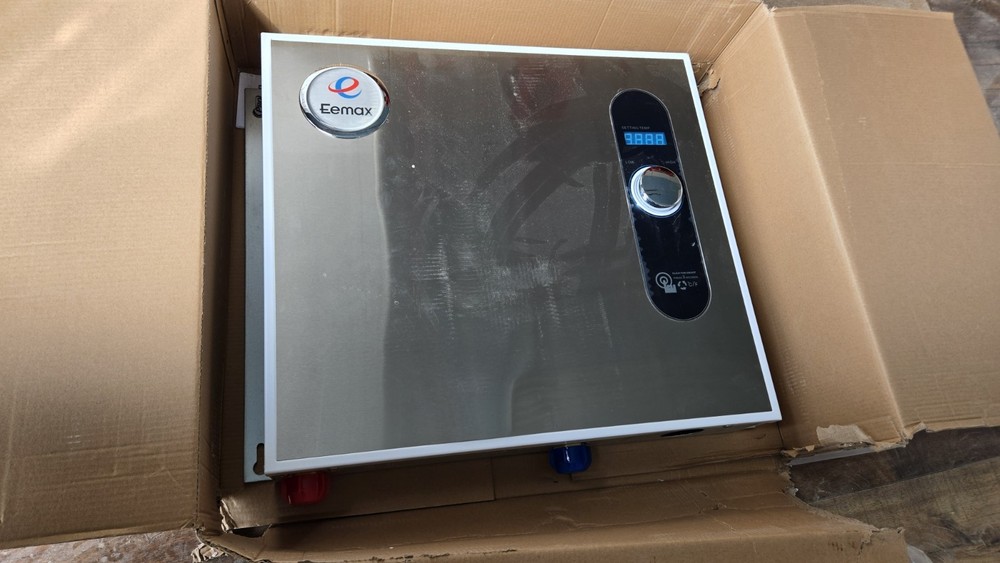 Eemax 8 GPM, 36 Kilowatt, 240 Volt Whole House Electric Tankless Water Heater