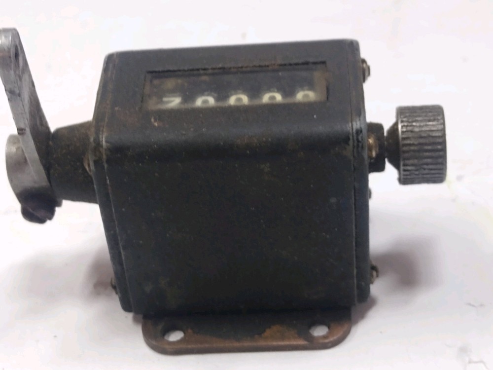 Vintage 5 Digit Mechanical Mini Counter Working as it should.