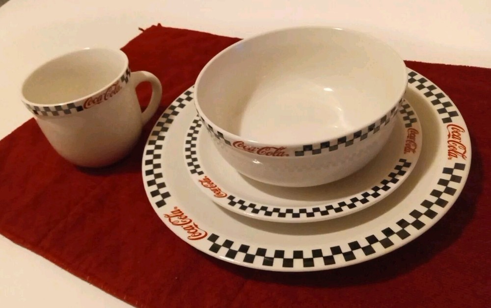 Vintage Coca Cola 2002 "Drive-In" Retired Pattern 16 Pc Dinnerware Set by Gibson