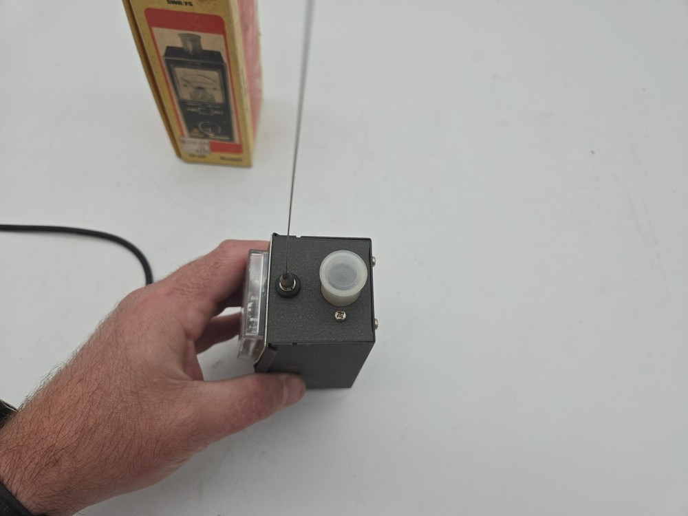 Numark CB-140 SWR/FS CB RF Multi Meter with original box & antenna