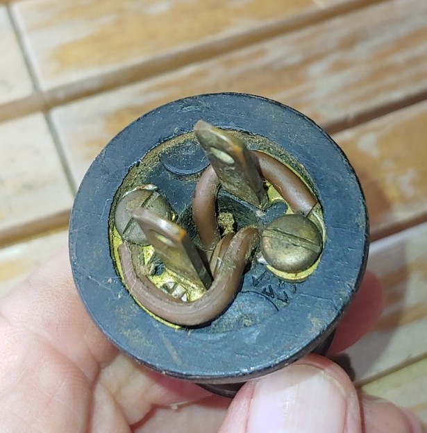 Original 1940's ROUND 2-PRONG AC PLUG