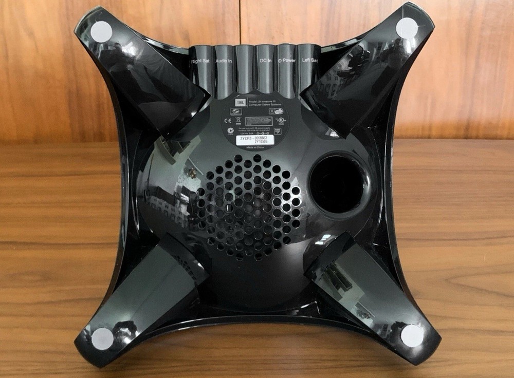 JBL creature IIl black selfpowered satellite black speaker & subwoofer system