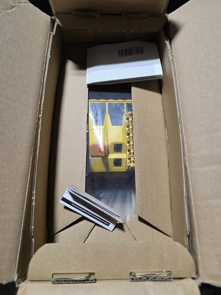 1PC New B&R controller module X20SL8101