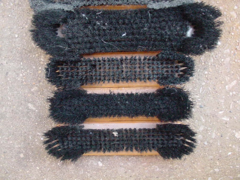 BILLIARDS POOL TABLE BRUSHES