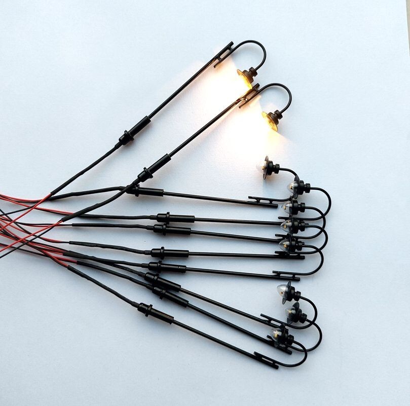 Y8-20  HO OO 10pcs 1:87 Scale Model Light Train Railway Layout LED Lamppost Park