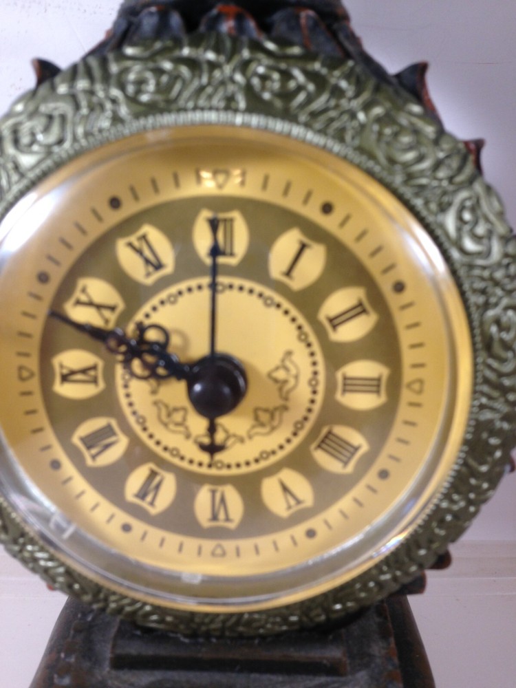Pineapple Desk Nightstand Clock Battery Op Composite