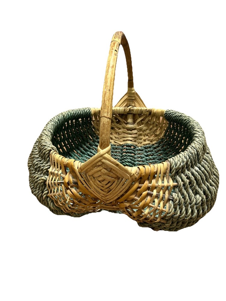 Large Hand Woven Basket Split Buttocks God’s Eye Primitive Handle Gathering Eggs