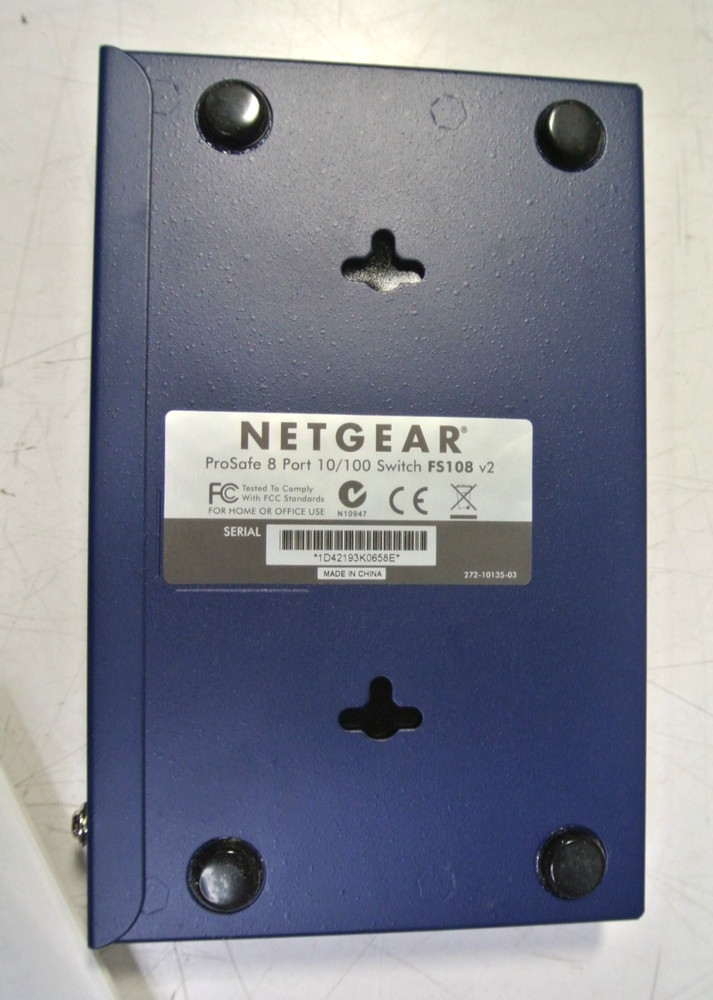 NETGEAR ProSafe (FS108) 8-Ports External Switch 10-100 Desktop Switch