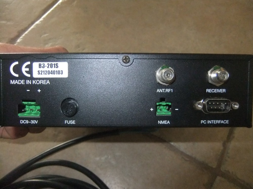 Intellian i2 12" Satellite TV Tracking Antenna System - Fully Tested