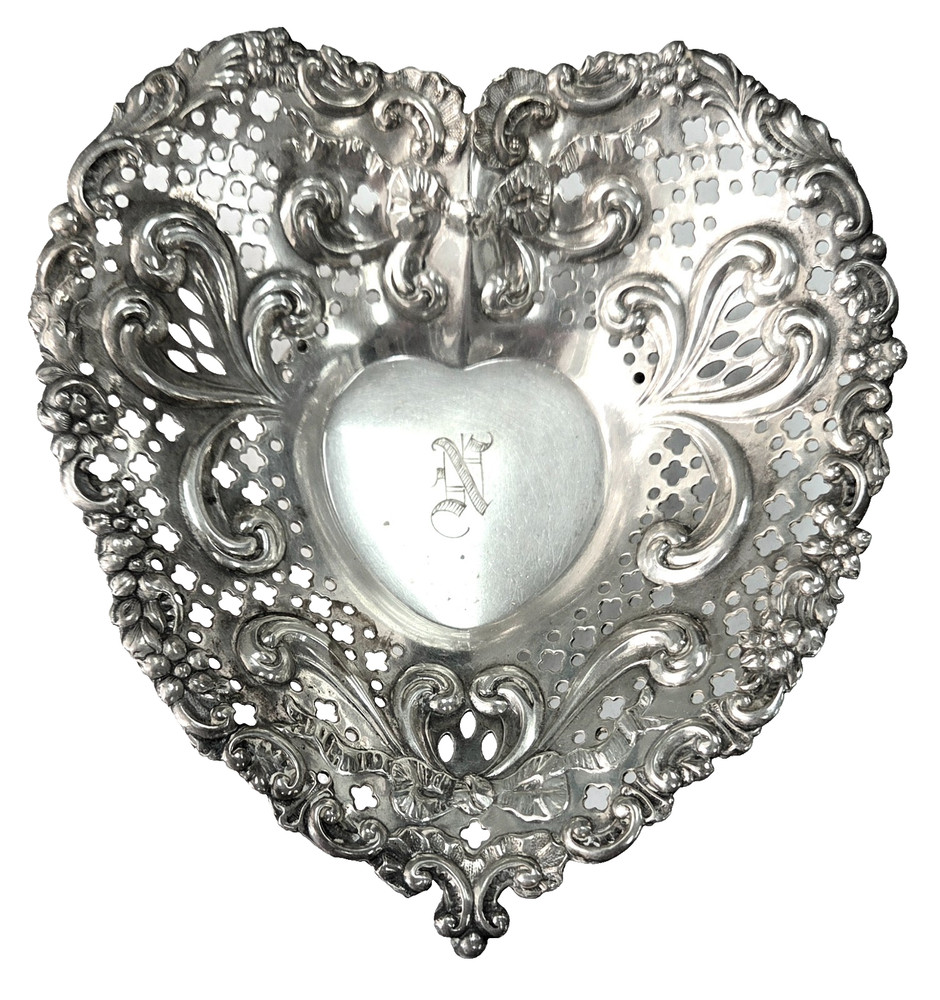 Gorham Sterling Silver Heart Shape Master Nut Dish #966 Mono