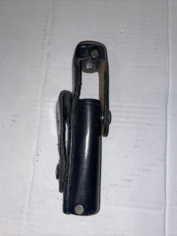 Tex Shoemaker & Sons Flashlight Belt Holder 92A