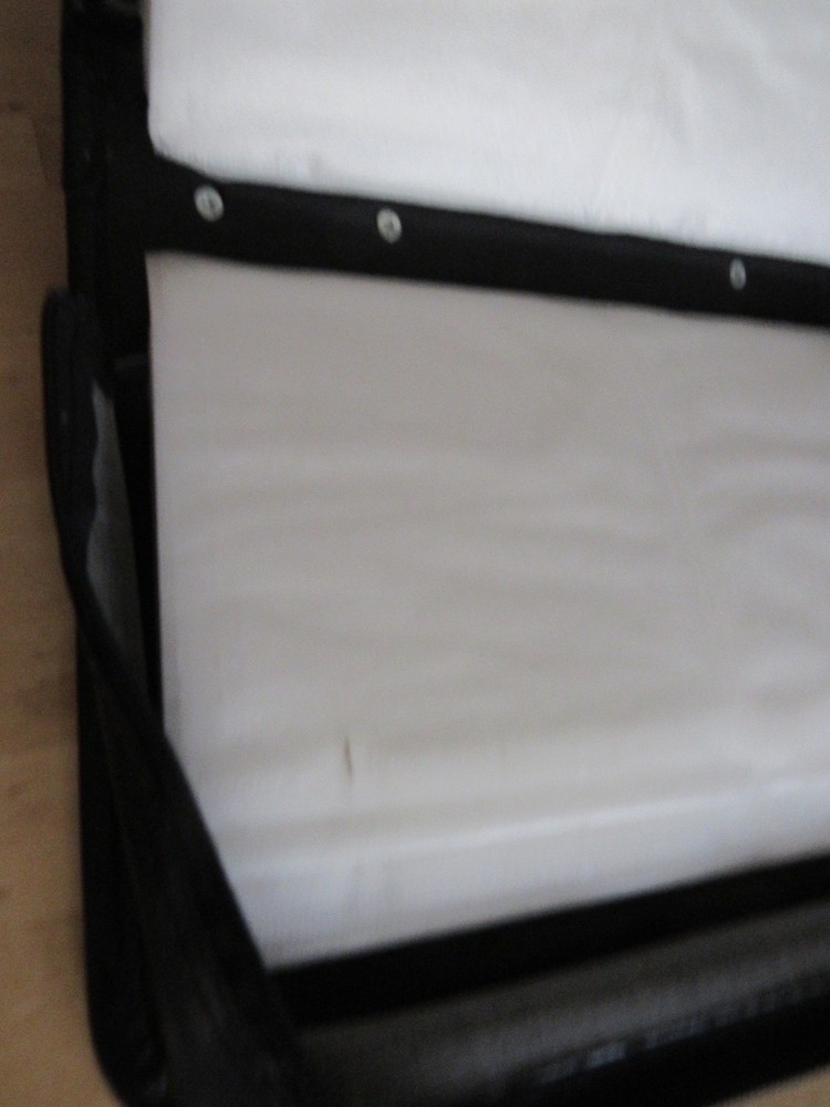 Xiong Ying CD DVD Case, 100 Capacity/ soft case Wallet.