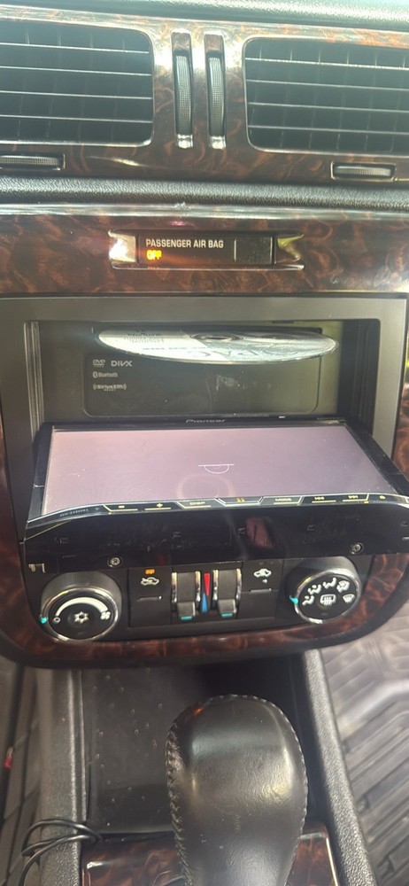 Pioneer Double DIN CD/DVD Player