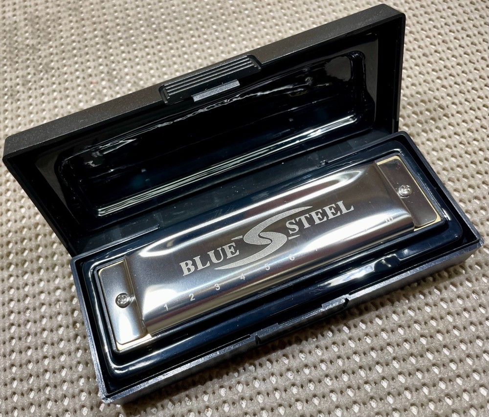 Harmonica Bushman Blue Steel, various keys