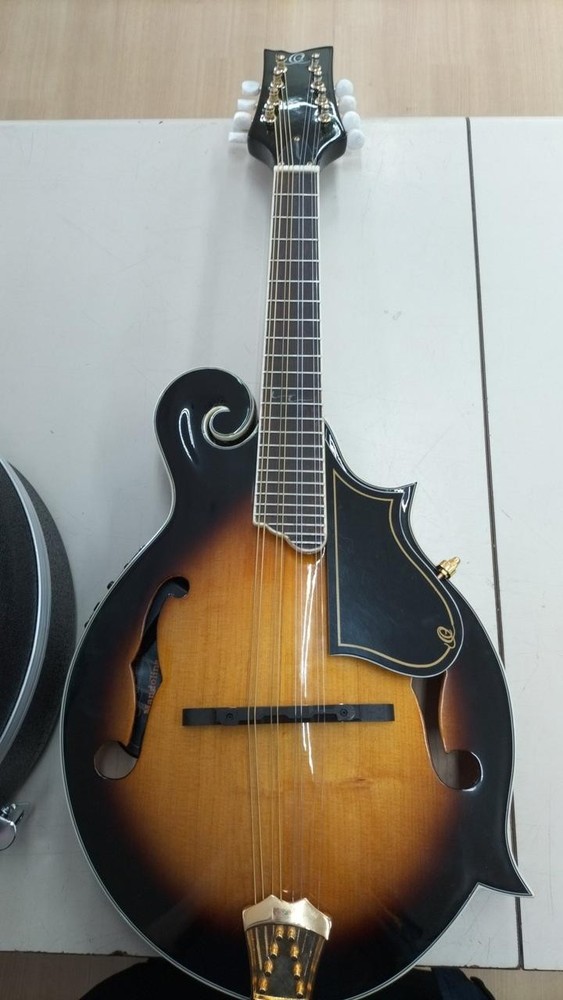 ORTEGA RMFE90TS Mandolin