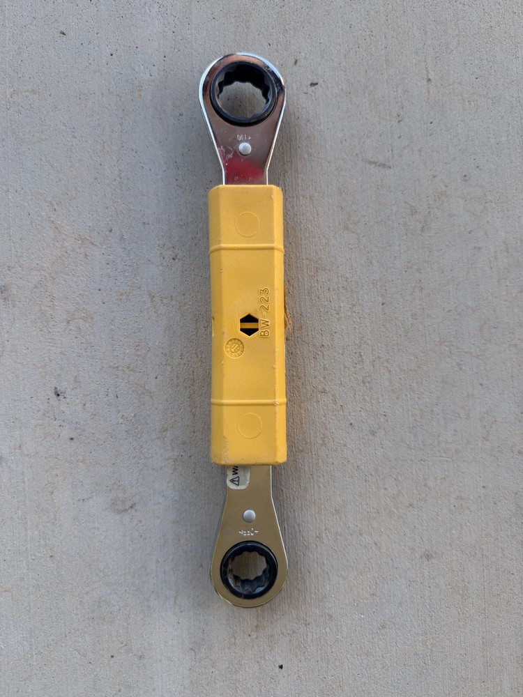 BUG WRENCH BW-223 9/19" & 3/4"