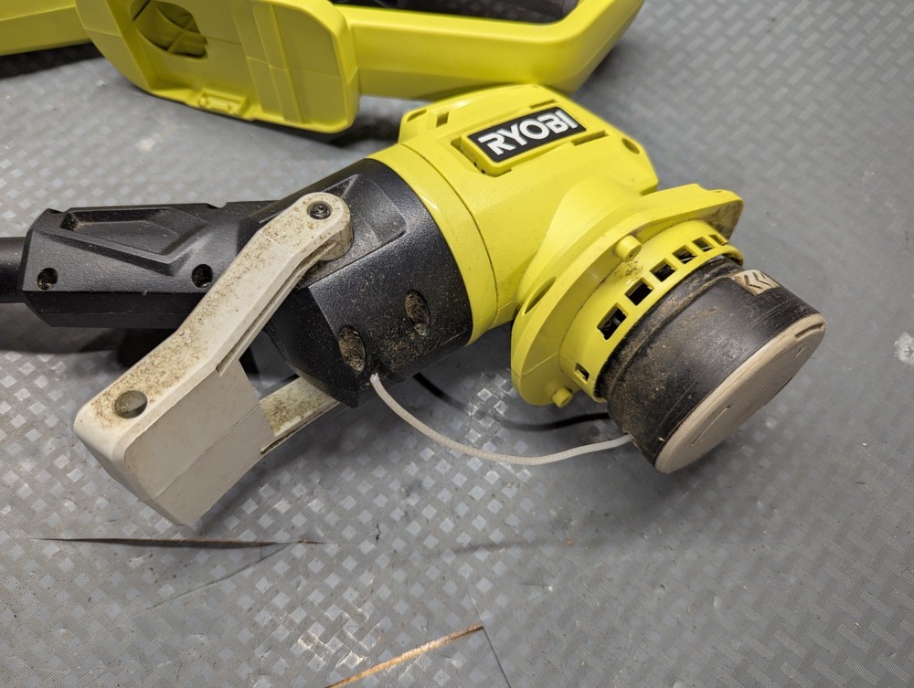 Ryobi 18V 13" Battery String Trimmer/Edger (SEE CONDITION) P20018 - 2025