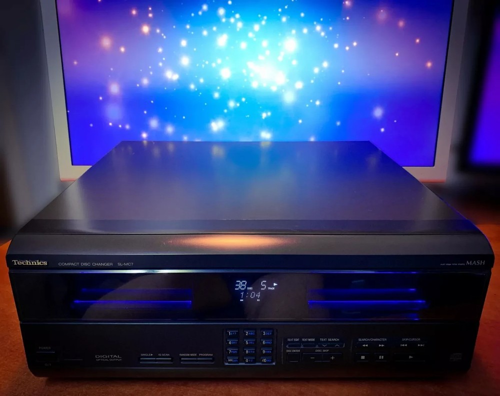 Technics SL-MC7 🌈RaRe🌈 Vintage CD Changer (100 Compartments)