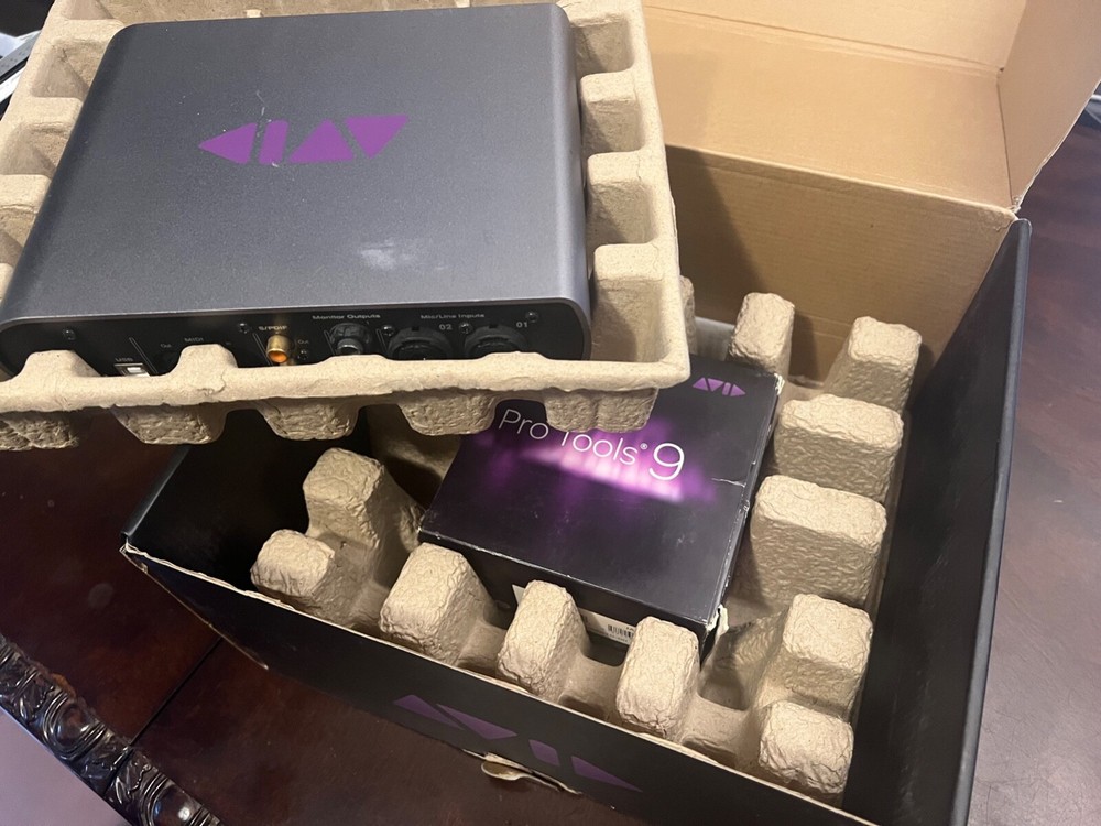 Avid ProTools9 & Mbox, iLok, never installed, never used key code!