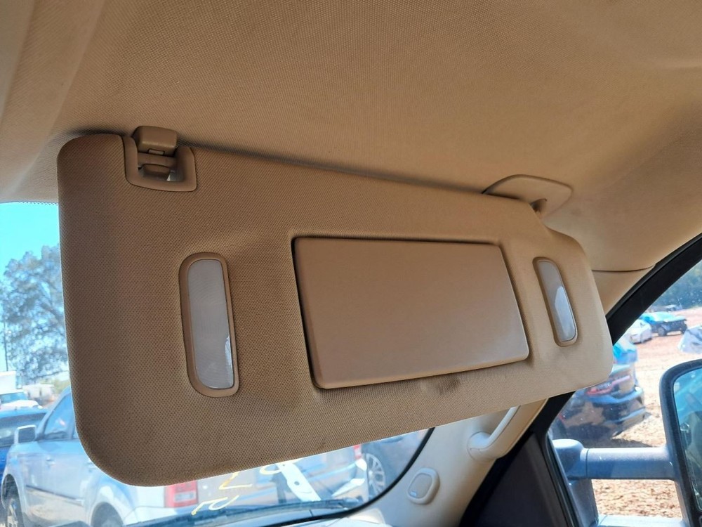 SIERDEN25 2011 Glove Box 4791574