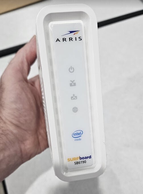 ARRIS SURFboard SB6190 Cable Modem