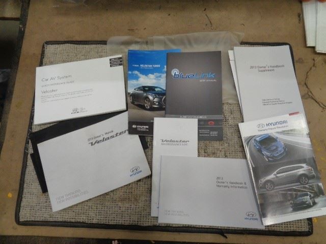 VELOSTER 2013 Owners Manual 1940601