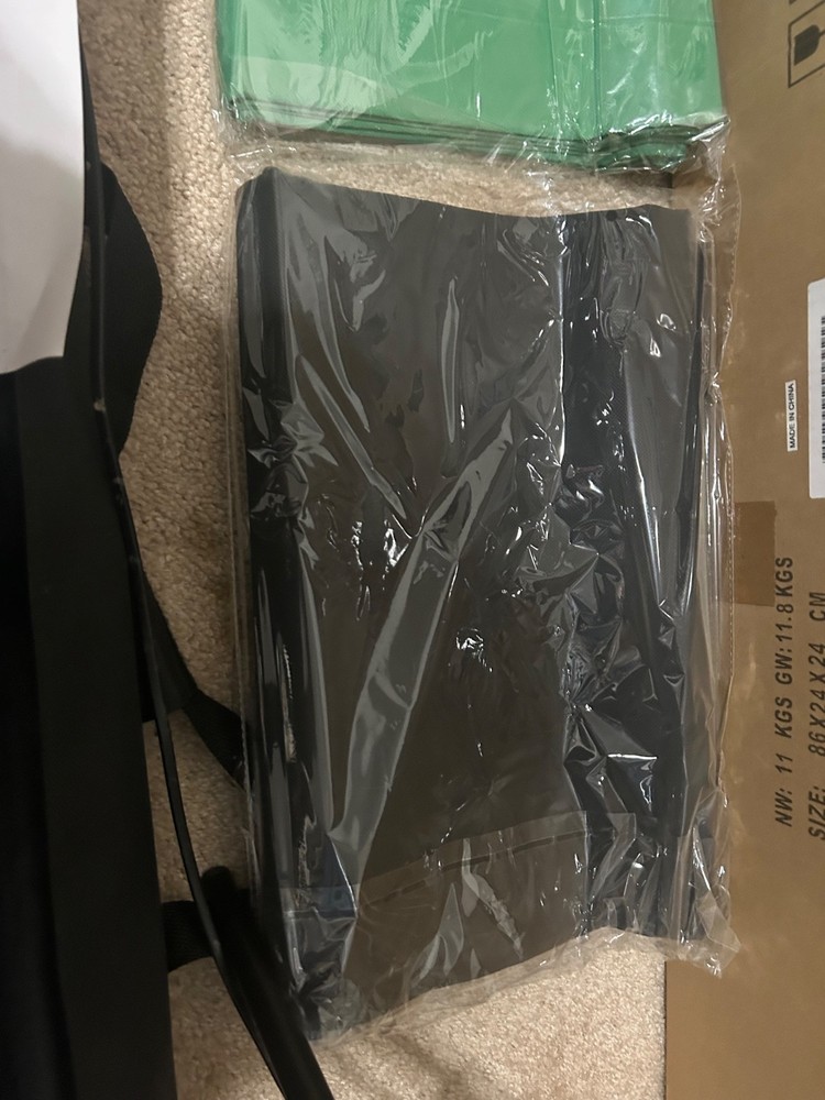 Photography Backdrop Studio Lighting Kit. Lightly used. Some items never used