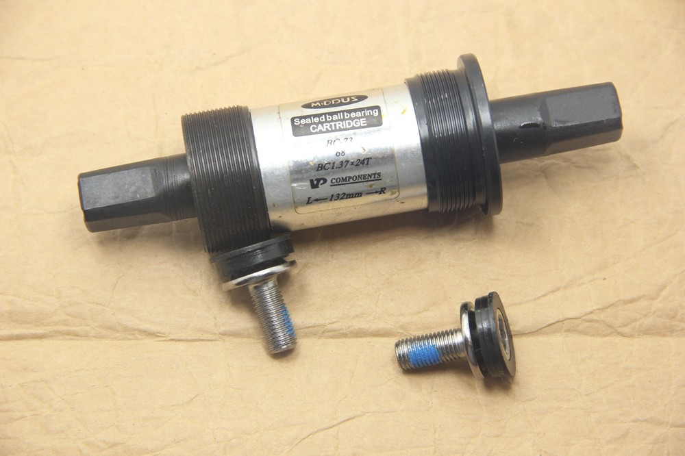 Bicycle Bottom Bracket 68 x 132mm Square Taper