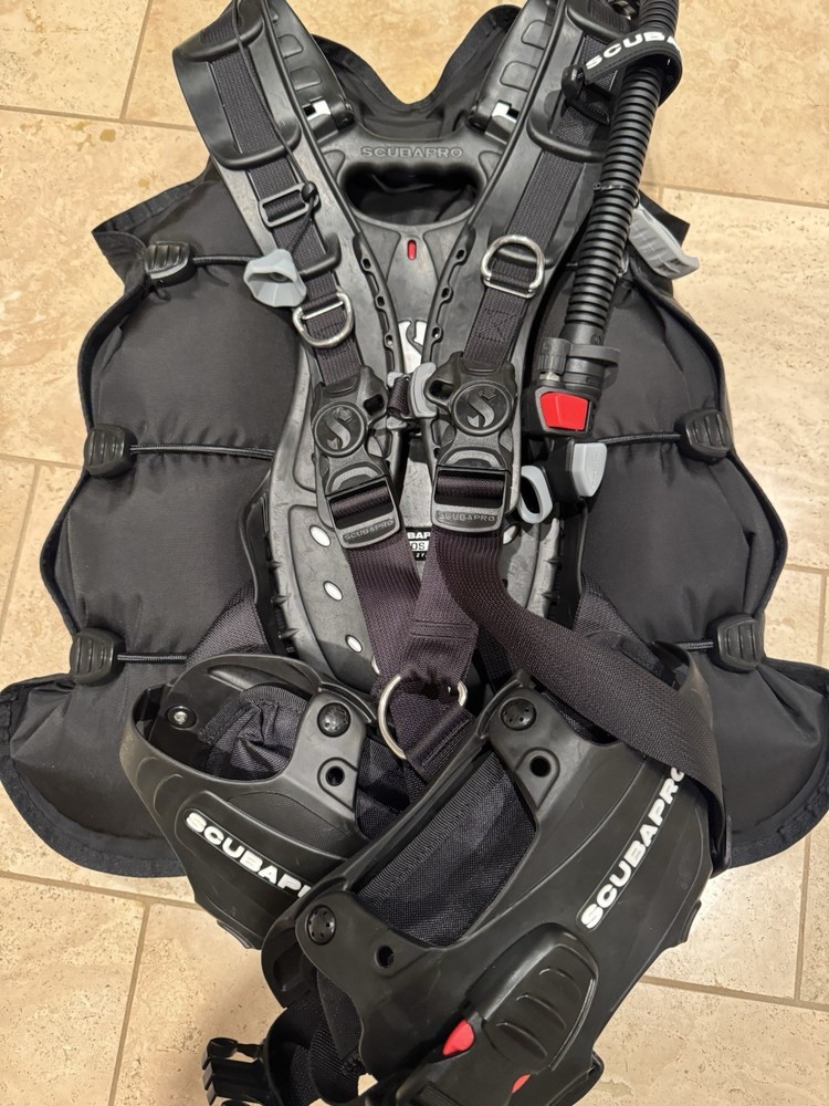 Scubapro Hydros Pro , X-Large- Black