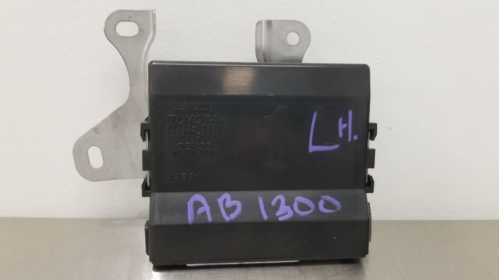 18 LEXUS LS500 MULTIPLEX NETWORK DOOR CONTROL LEFT DRIVER 8922350450