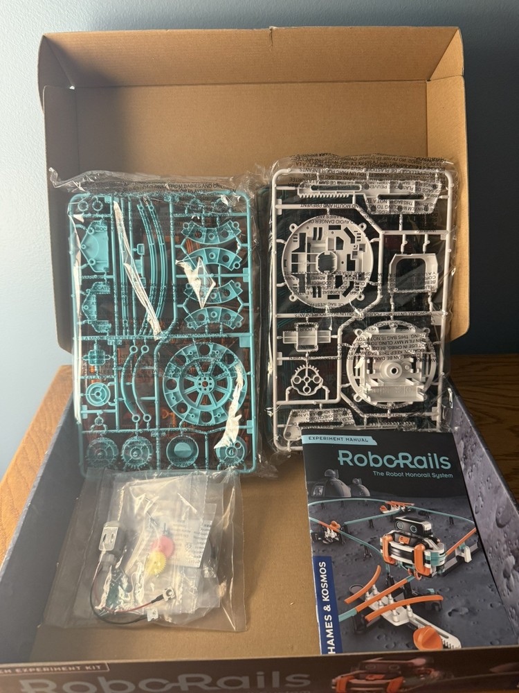 RoboRails The Robot Monorail System NEW Open Box