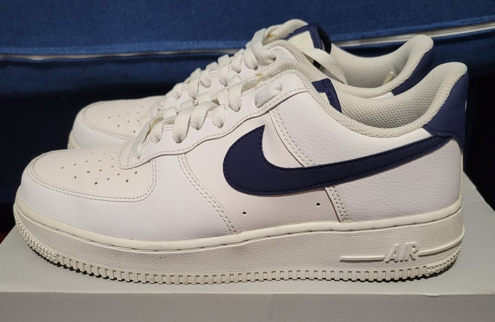 Nike Air Force 1 '07 Men's Size 8 Bundle