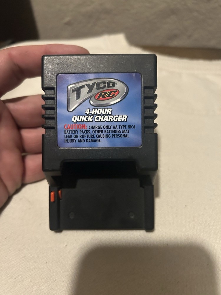 Tyco RC 4 Hour Quick Charger Model 32990
