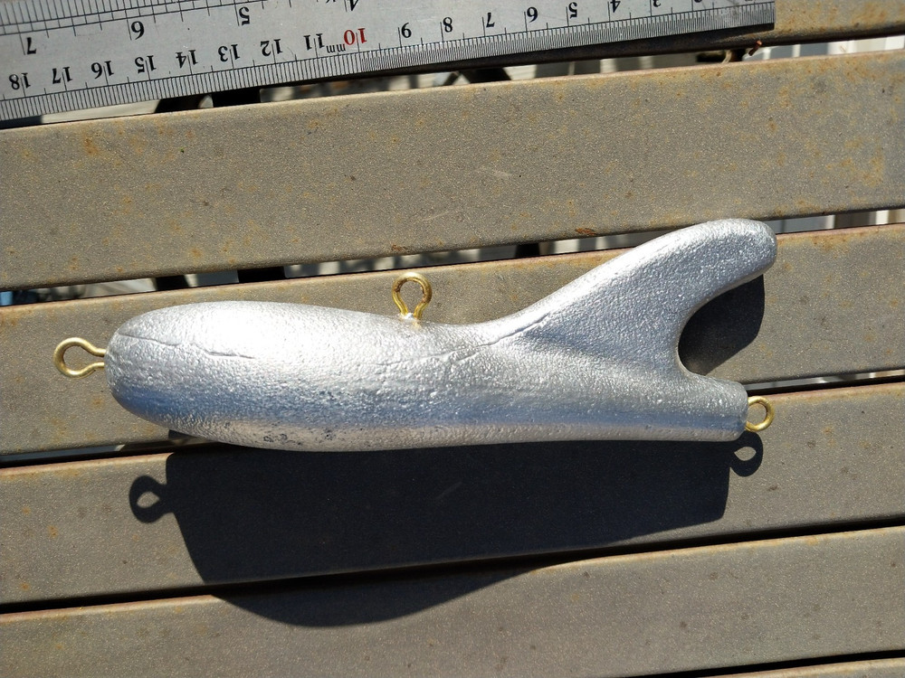 New Stackable 2.5 lb Lead Fish shaped Downrigger weights.