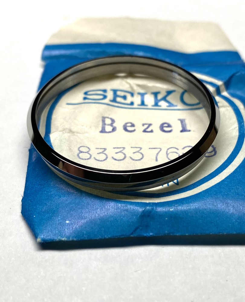 Original NOS Seiko Bezel 8333 7609